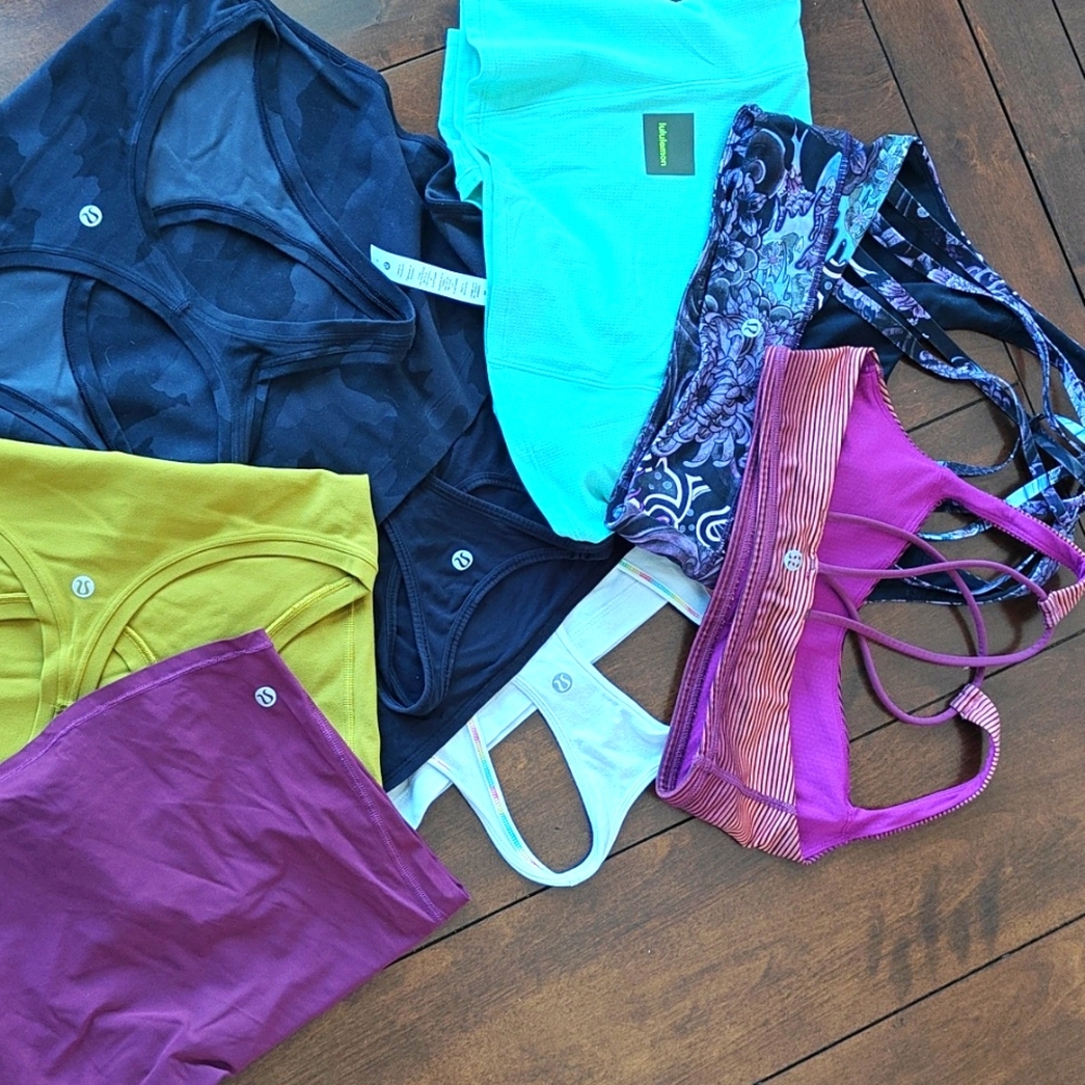 Lululemon Lot of 8 Tops: smalls sizes